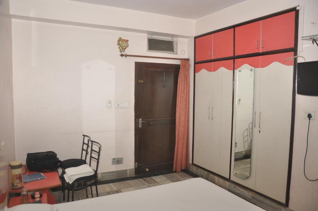 Aapnni Hotel ジャイプール 部屋 写真